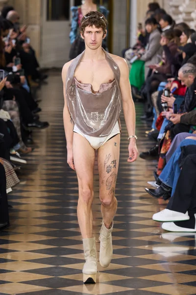 Look 53